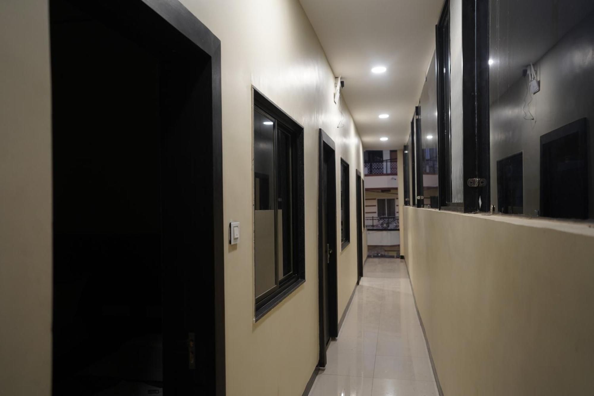 Hotel Dev Kripa Ujjain Exterior photo