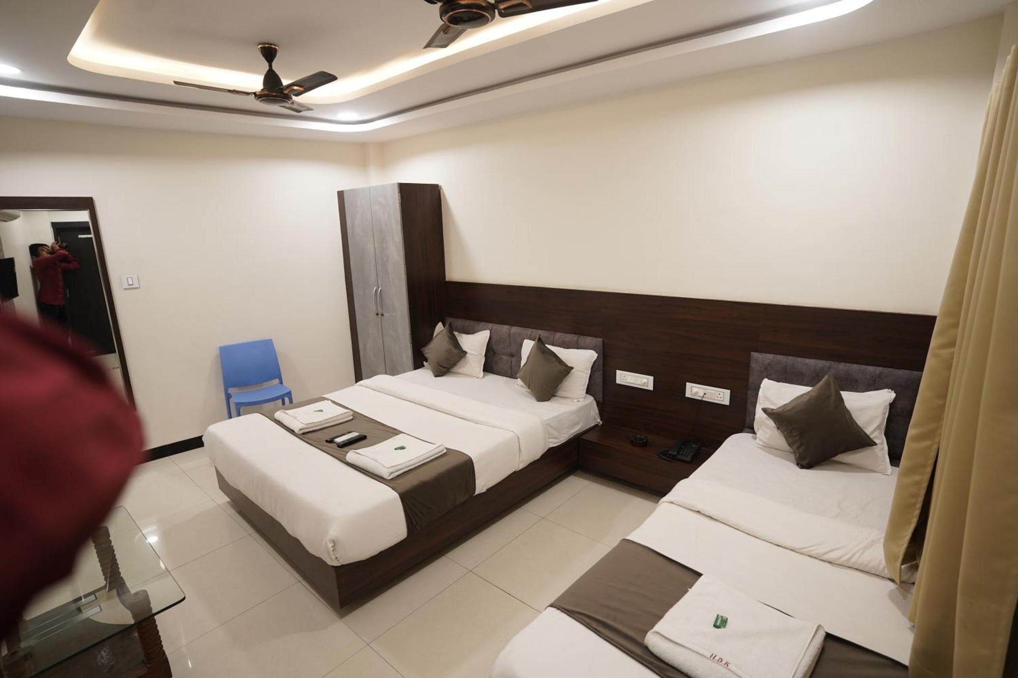 Hotel Dev Kripa Ujjain Exterior photo